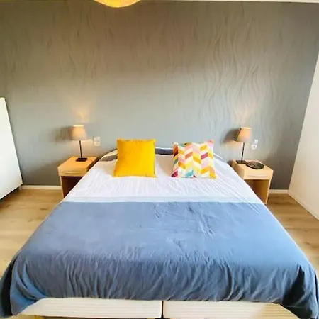 Large 1 Bedroom In Center With Parking - 64 * Luxemburg