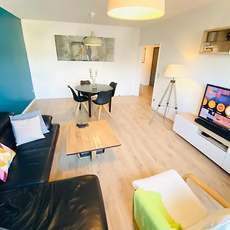 Apartment Large 1 Bedroom In Center With Parking - 64